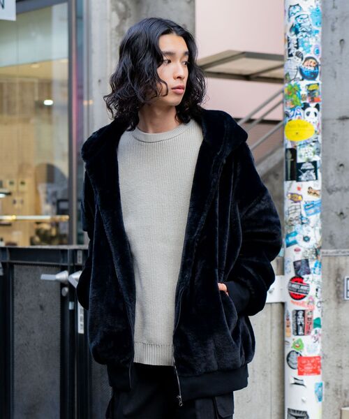 JEANS MATE(ジーンズメイト)の「【UNIIT/ユニット】エコファー フードジャケット ブルゾン ふわふわ もこもこ フェイクファー オーバーサイズ 防寒(ブルゾン・メンズ・ブラック/グレー/オフホワイト・MEDIUM/X-LARGE/LARGE)」の13枚目の写真