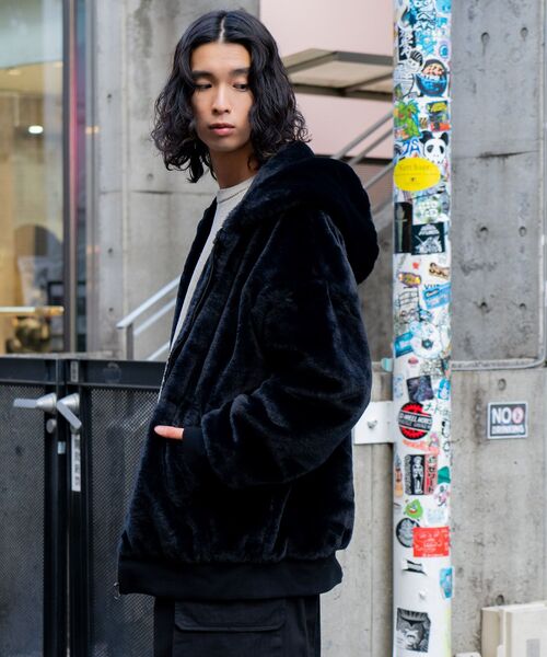 JEANS MATE(ジーンズメイト)の「【UNIIT/ユニット】エコファー フードジャケット ブルゾン ふわふわ もこもこ フェイクファー オーバーサイズ 防寒(ブルゾン・メンズ・ブラック/グレー/オフホワイト・MEDIUM/X-LARGE/LARGE)」の17枚目の写真