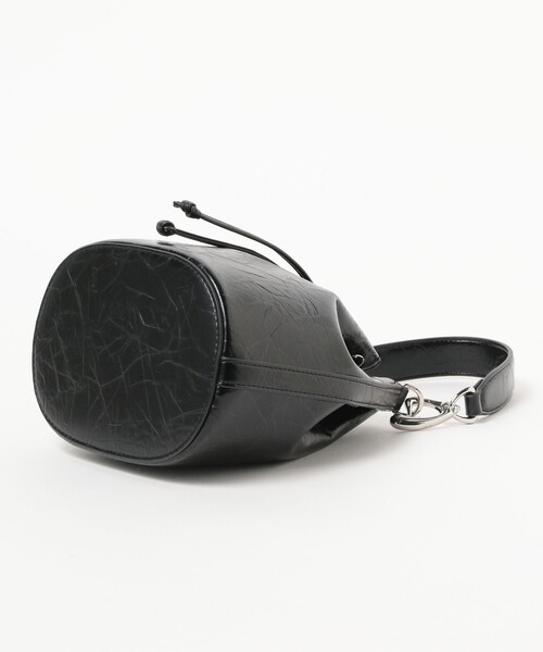 Ray BEAMS（レイビームス）の「JW PEI / Yulia Bucket Bag（ショルダーバッグ・レディース・ブラック・ONE SIZE）」の7枚目の写真