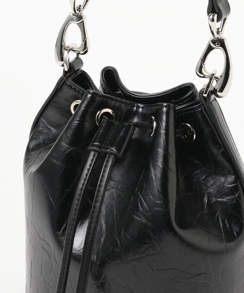 Ray BEAMS（レイビームス）の「JW PEI / Yulia Bucket Bag（ショルダーバッグ・レディース・ブラック・ONE SIZE）」の8枚目の写真