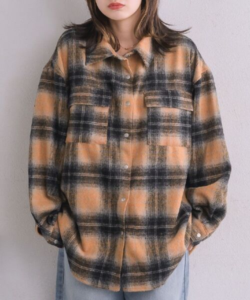 RETRO GIRL(レトロガール)の「起毛FウールチェックSH(シャツ/ブラウス・レディース・グリーン/ブラック/ベージュ・FREE)」の3枚目の写真