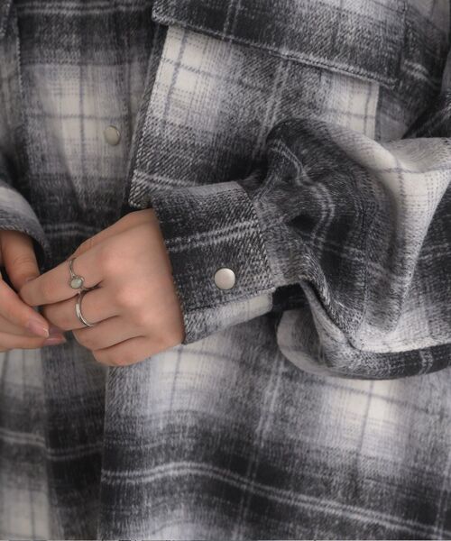 RETRO GIRL(レトロガール)の「起毛FウールチェックSH(シャツ/ブラウス・レディース・グリーン/ブラック/ベージュ・FREE)」の15枚目の写真