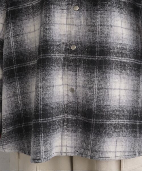 RETRO GIRL(レトロガール)の「起毛FウールチェックSH(シャツ/ブラウス・レディース・グリーン/ブラック/ベージュ・FREE)」の17枚目の写真