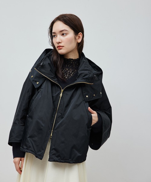 ROPE'（ロペ）の「ギャザーマウンテンパーカー【雑誌掲載】（マウンテンパーカー・レディース・グレー/ネイビー・36/38）」の2枚目の写真