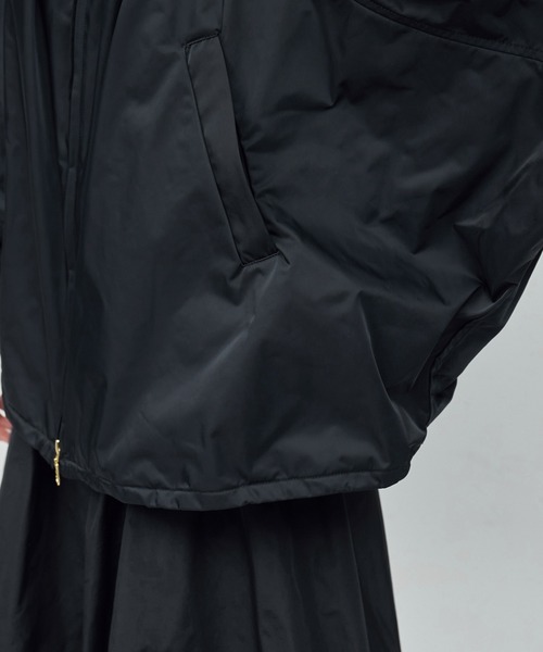 ROPE'（ロペ）の「ギャザーマウンテンパーカー【雑誌掲載】（マウンテンパーカー・レディース・グレー/ネイビー・36/38）」の19枚目の写真