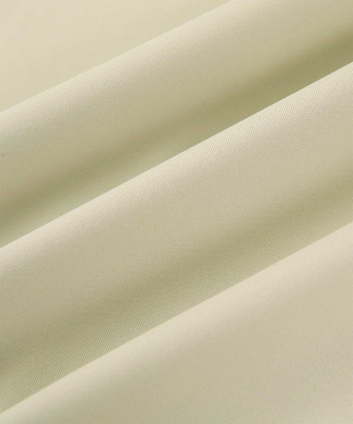 titivate（ティティベイト）の「バックスリットボリュームスリーブトップス/ラッシュガード（ラッシュガード・レディース・カーキ/ブラック/グリーン系その他・M/S/L）」の6枚目の写真