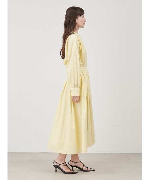 Mila Owen(ミラオーウェン)の「スタンド衿前ふらし後ドッキングシャツワンピース【マシーンウォッシャブル】(シャツワンピース・レディース・ホワイト/ネイビー/イエロー・0/1)」の10枚目の写真