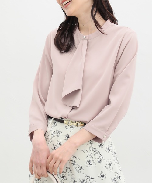 Honeys(ハニーズ)の「8分袖ボウタイブラウス(シャツ/ブラウス・レディース・ホワイト/ライトグレー/ネイビー/ミント/スモークピンク・S/M/L/LL/3L)」の5枚目の写真