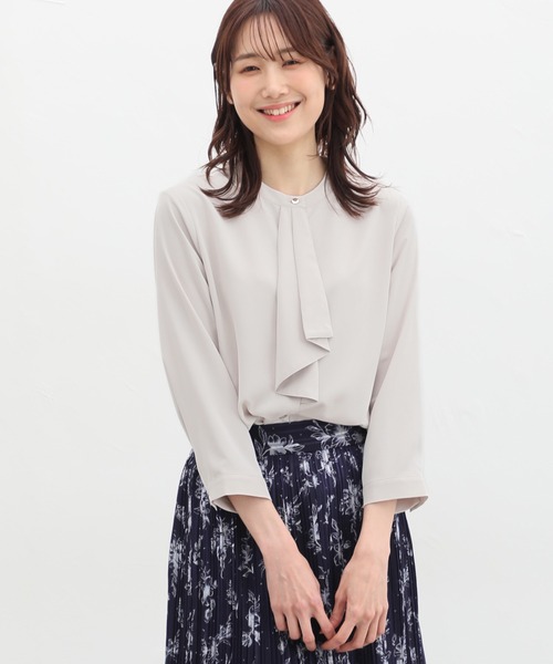 Honeys(ハニーズ)の「8分袖ボウタイブラウス(シャツ/ブラウス・レディース・ホワイト/ライトグレー/ネイビー/ミント/スモークピンク・S/M/L/LL/3L)」の19枚目の写真