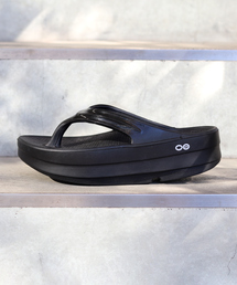 OOFOS | 【OOFOS/ウーフォス】OOmega/ ウーメガ Black  厚底 【WEB限定】(サンダル)