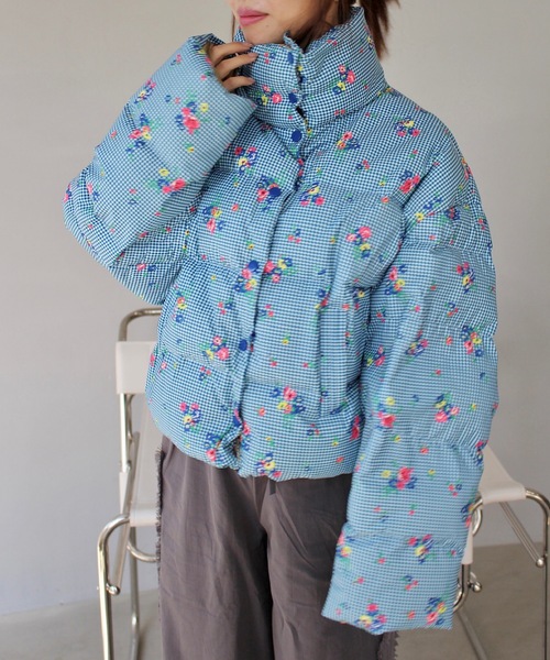 SANSeLF(サンセルフ)の「スモールフラワーパターンダウンジャケット【SANSeLF】sanw24a008(ダウンジャケット/コート・レディース・ブラック/ブルー・FREE)」の12枚目の写真