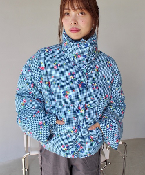 SANSeLF(サンセルフ)の「スモールフラワーパターンダウンジャケット【SANSeLF】sanw24a008(ダウンジャケット/コート・レディース・ブラック/ブルー・FREE)」の14枚目の写真