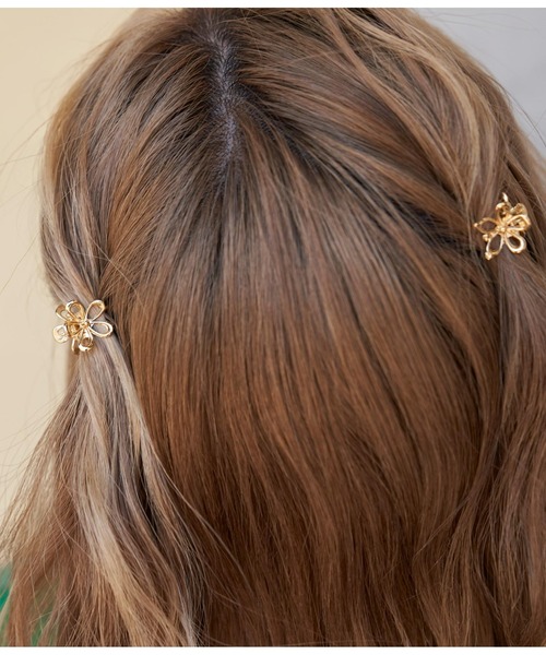 anap mimpi(アナップミンピ)の「2SET メタル フラワー ミニヘアクリップ(バレッタ/ヘアクリップ・レディース・ゴールド/シルバー・FREE)」の6枚目の写真