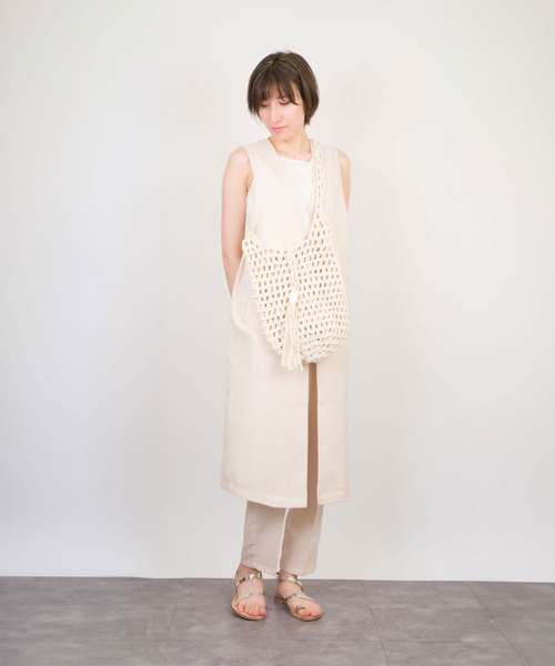 Rivel(リヴェル)の「【L’ ANGOLO DEL CUOIO/ランゴロデルクオイオ】トングサンダル レザーサンダル フラットサンダル(サンダル・レディース・ホワイト/ブラック/シルバー・39/38/37/36)」の18枚目の写真