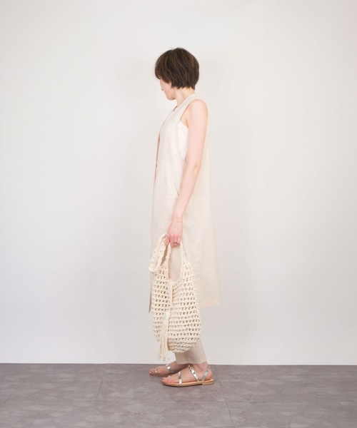 Rivel(リヴェル)の「【L’ ANGOLO DEL CUOIO/ランゴロデルクオイオ】トングサンダル レザーサンダル フラットサンダル(サンダル・レディース・ホワイト/ブラック/シルバー・39/38/37/36)」の19枚目の写真