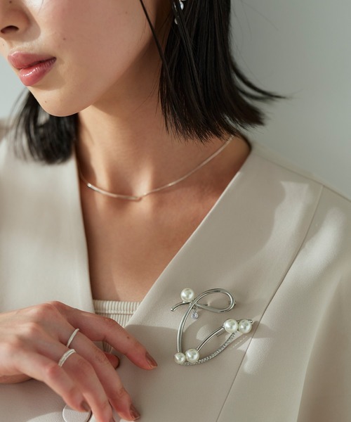 RUIRUE BOUTIQUE（ルイルエブティック）の「ウェーブパールブローチ（ブローチ/コサージュ・レディース・ゴールド/シルバー・FREE）」の11枚目の写真