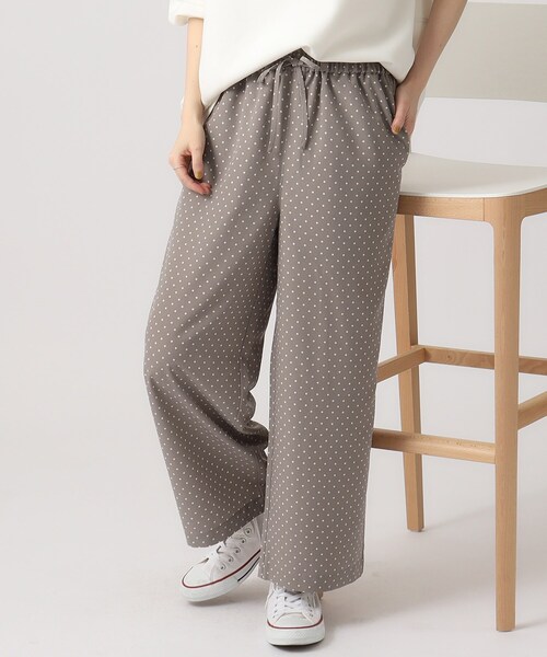 SHOO・LA・RUE(シューラルー)の「◆【洗える】サテンプリントパンツ(その他パンツ・レディース・チャコール/ベージュ系6/グレー系4/ブラック系5・00)」の4枚目の写真