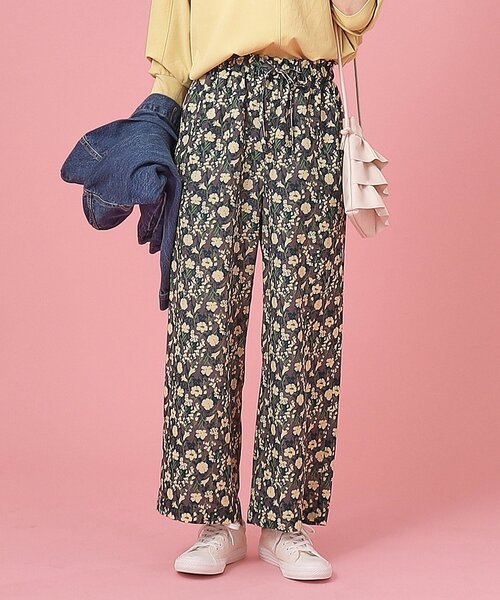 SHOO・LA・RUE(シューラルー)の「◆【洗える】サテンプリントパンツ(その他パンツ・レディース・チャコール/ベージュ系6/グレー系4/ブラック系5・00)」の3枚目の写真