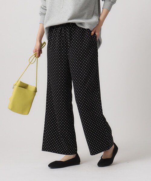 SHOO・LA・RUE(シューラルー)の「◆【洗える】サテンプリントパンツ(その他パンツ・レディース・チャコール/ベージュ系6/グレー系4/ブラック系5・00)」の13枚目の写真