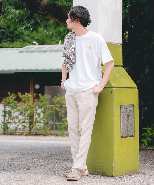 THE NORTH FACE（ザノースフェイス）の「【THE NORTH FACE】S/S Bandana Square Logo Tee（Tシャツ/カットソー・メンズ・ブラック/チャコールグレー/ホワイト/ネイビー・MEDIUM/LARGE/X-LARGE）」の5枚目の写真