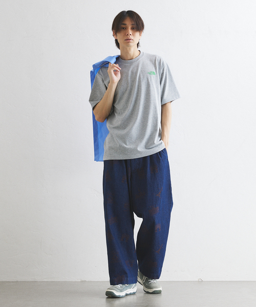 THE NORTH FACE（ザノースフェイス）の「【THE NORTH FACE】S/S Bandana Square Logo Tee（Tシャツ/カットソー・メンズ・ブラック/チャコールグレー/ホワイト/ネイビー・MEDIUM/LARGE/X-LARGE）」の11枚目の写真