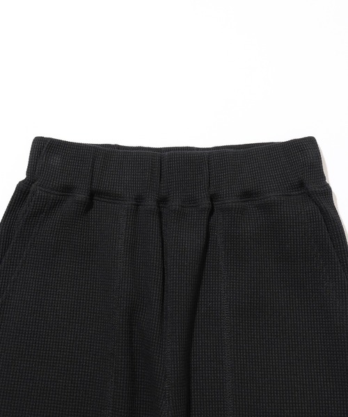 MILKFED.（ミルクフェド）の「WAFFLE FLARE PANTS（スウェットパンツ・レディース・ブラック/ネイビー/ライトグリーン・M/S）」の8枚目の写真
