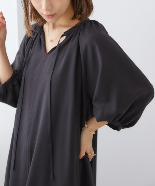 nissen(ニッセン)の「リネンライクラグラン袖スキッパーギャザーワンピース (選べる着丈)(ワンピース・レディース・ブラック/ベージュ/カーキ系1/ベージュ系その他/カーキ/ブラック系その他・L/LL/S/M)」の18枚目の写真