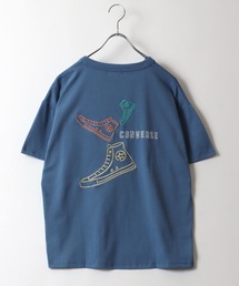 CONVERSE（コンバース）の「CONVERSE（コンバース）ハイカットスニーカーシューズモチーフ背中刺繍半袖Tシャツ レディース（Tシャツ/カットソー・メンズ）」