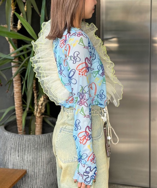 HELLO.SANFRANCISCO（ハローサンフランシスコ）の「【HELLO.SANFRANCISCO/ハローサンフランシスコ】チュールフリルスマホショルダー（スマホグッズ・レディース・ブルー/オレンジ/オフホワイト・FREE）」の8枚目の写真