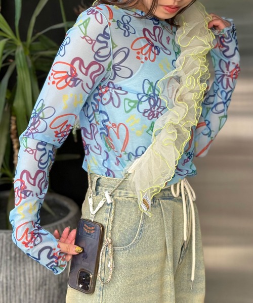 HELLO.SANFRANCISCO（ハローサンフランシスコ）の「【HELLO.SANFRANCISCO/ハローサンフランシスコ】チュールフリルスマホショルダー（スマホグッズ・レディース・ブルー/オレンジ/オフホワイト・FREE）」の5枚目の写真