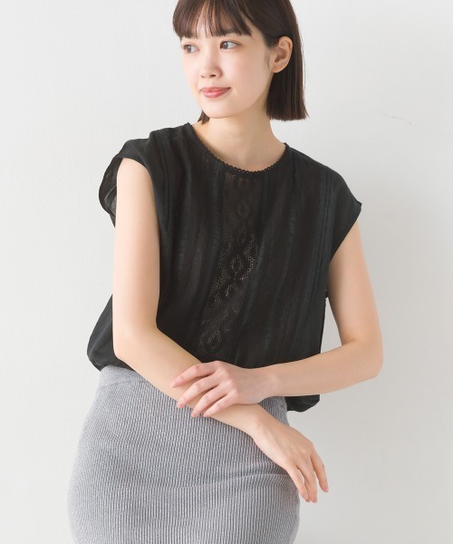 OMNES(オムネス)の「コットンボイルフロントレースノースリーブプルオーバー(シャツ/ブラウス・レディース・ベージュ/ホワイト/ブラック/ブルー・FREE)」の3枚目の写真