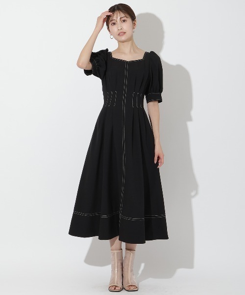 AND COUTURE（アンドクチュール）の「ウエストタックワンピース