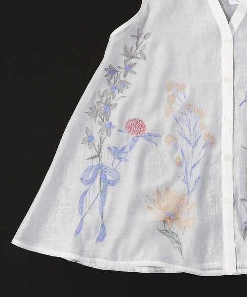 イズスカラー花蝶刺繍シアージレチュニック iS ScoLar（イズスカラー）の「542217：花蝶刺繍シアージレ