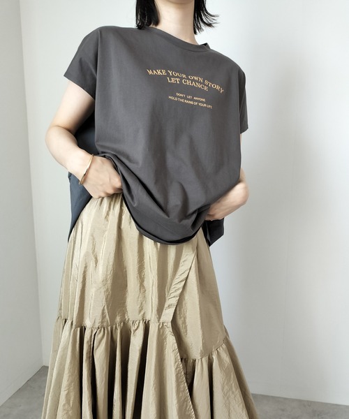 Virca(ヴィルカ)の「異素材切替Tシャツ(Tシャツ/カットソー・レディース・グレー/チャコールグレー・38)」の9枚目の写真