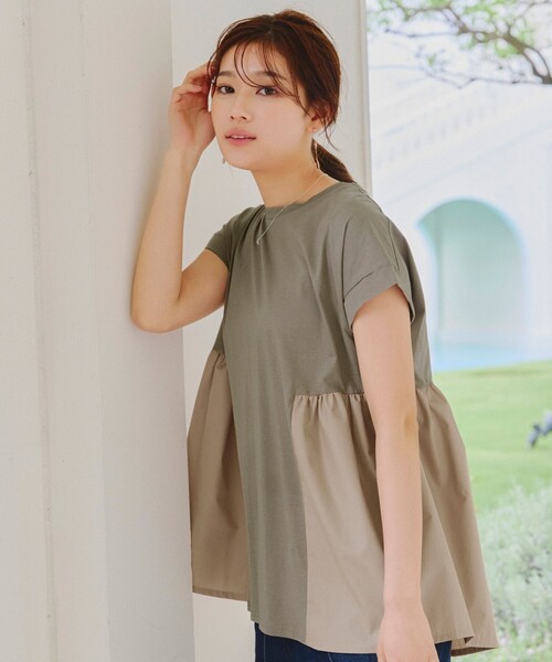 Tiaclasse(ティアクラッセ)の「【洗える】バイオシルケット裾フリルプルオーバー(Tシャツ/カットソー・レディース・グレイッシュベージュ/オフホワイト/ネイビー・M/L)」の4枚目の写真