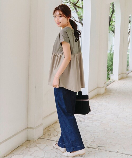 Tiaclasse(ティアクラッセ)の「【洗える】バイオシルケット裾フリルプルオーバー(Tシャツ/カットソー・レディース・グレイッシュベージュ/オフホワイト/ネイビー・M/L)」の7枚目の写真