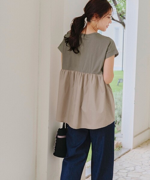 Tiaclasse(ティアクラッセ)の「【洗える】バイオシルケット裾フリルプルオーバー(Tシャツ/カットソー・レディース・グレイッシュベージュ/オフホワイト/ネイビー・M/L)」の10枚目の写真