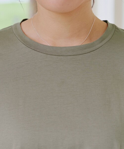 Tiaclasse(ティアクラッセ)の「【洗える】バイオシルケット裾フリルプルオーバー(Tシャツ/カットソー・レディース・グレイッシュベージュ/オフホワイト/ネイビー・M/L)」の13枚目の写真