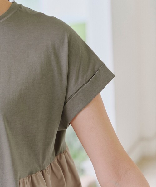 Tiaclasse(ティアクラッセ)の「【洗える】バイオシルケット裾フリルプルオーバー(Tシャツ/カットソー・レディース・グレイッシュベージュ/オフホワイト/ネイビー・M/L)」の14枚目の写真