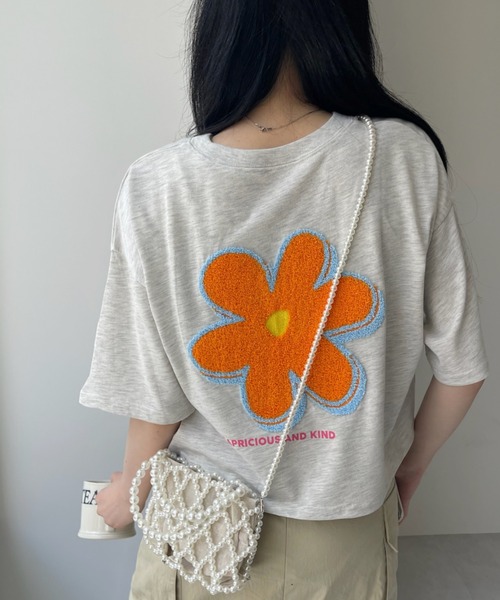 セール】サガラ刺繍 クロップド フラワー Tシャツ（Tシャツ/カットソー