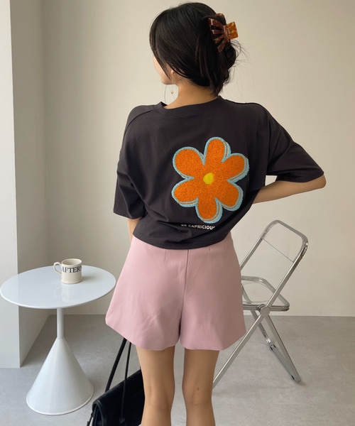 Ada.（エイダ）の「サガラ刺繍 クロップド フラワー Tシャツ（Tシャツ/カットソー・レディース・オフホワイト/チャコール/オートミール・FREE）」の10枚目の写真
