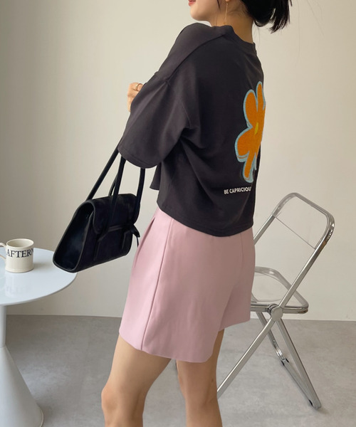 Ada.（エイダ）の「サガラ刺繍 クロップド フラワー Tシャツ（Tシャツ/カットソー・レディース・オフホワイト/チャコール/オートミール・FREE）」の16枚目の写真