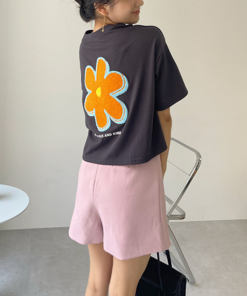 【Free People】ザ・テイルズ クロシェフラワーTシャツ セール】サガラ刺繍 クロップド フラワー Tシャツ（Tシャツ