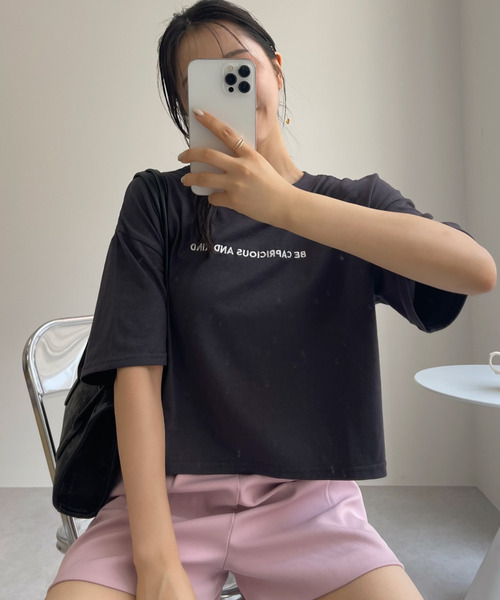 Ada.（エイダ）の「サガラ刺繍 クロップド フラワー Tシャツ（Tシャツ/カットソー・レディース・オフホワイト/チャコール/オートミール・FREE）」の11枚目の写真