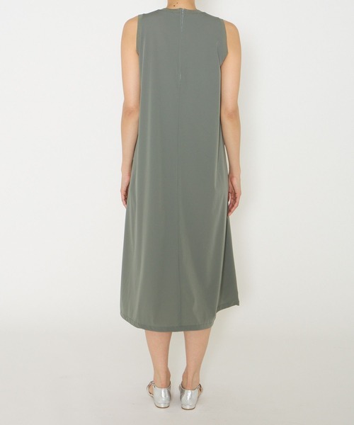 saloon(サルーン)の「SALOON(サルーン)/ノースリバルーンワンピース【洗濯機洗い可】(ワンピース・レディース・カーキ/ブラック/ブルー・FREE)」の18枚目の写真