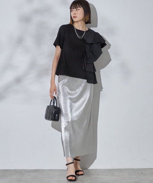 each（イーチ）の「シャイニープリーツタイトスカート（スカート・レディース・イエローゴールド/シルバー/ブラック・FREE）」の21枚目の写真