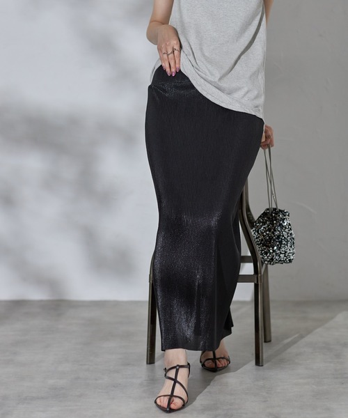 each（イーチ）の「シャイニープリーツタイトスカート（スカート・レディース・イエローゴールド/シルバー/ブラック・FREE）」の5枚目の写真