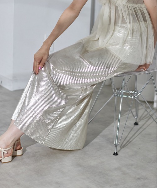 each（イーチ）の「シャイニープリーツタイトスカート（スカート・レディース・イエローゴールド/シルバー/ブラック・FREE）」の18枚目の写真