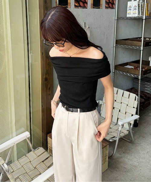 LE MORE（リモア）の「ハーフスリーブシアーオフショルニット（ニット/セーター・レディース・アイボリー/ブラック/グレー・FREE）」の7枚目の写真