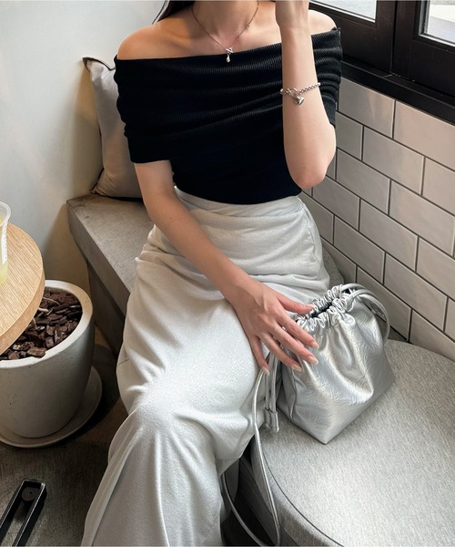 LE MORE（リモア）の「ハーフスリーブシアーオフショルニット（ニット/セーター・レディース・アイボリー/ブラック/グレー・FREE）」の8枚目の写真